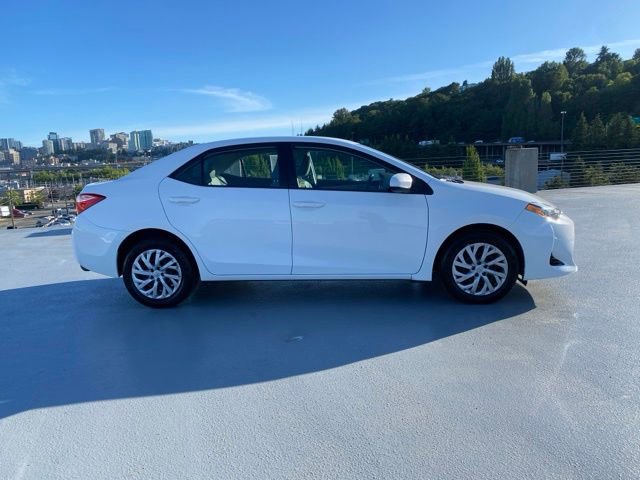 toyota corolla 2017 5YFBURHE0HP663121 image toyota corolla 2017 5YFBURHE0HP663121 image