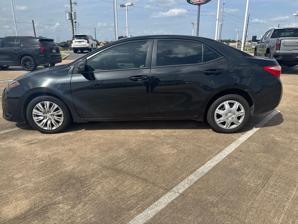 toyota corolla 2017 2T1BURHE1HC916494 image toyota corolla 2017 2T1BURHE1HC916494 image