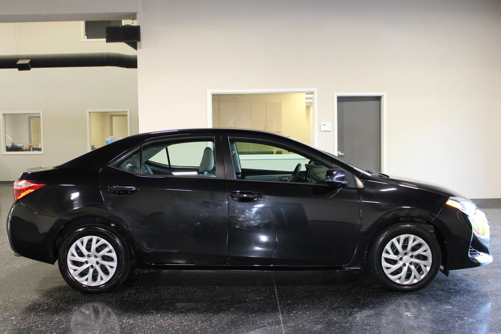 toyota corolla 2017 2T1BURHE7HC754824 image toyota corolla 2017 2T1BURHE7HC754824 image