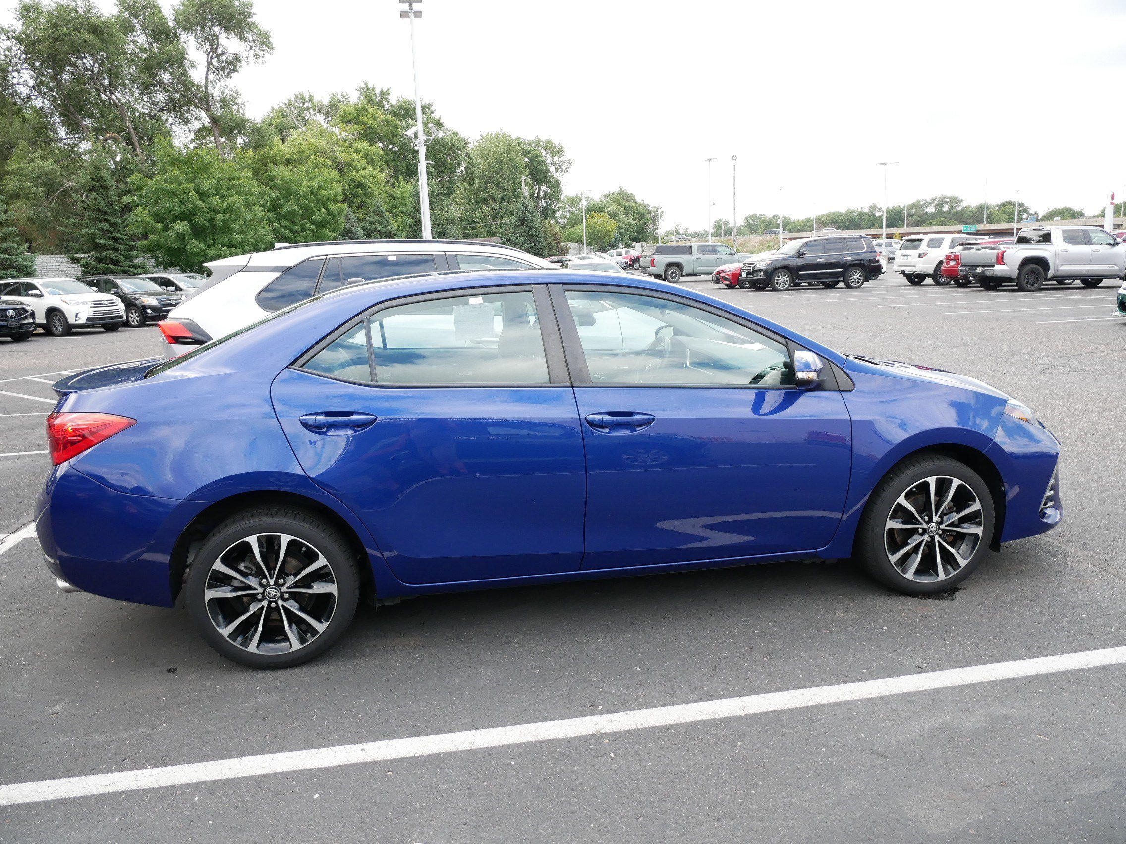 toyota corolla 2017 2T1BURHE6HC865851 image toyota corolla 2017 2T1BURHE6HC865851 image
