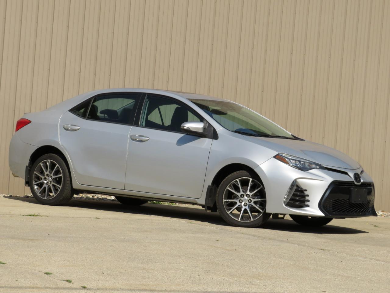 toyota corolla 2017 5YFBURHE5HP605697 image toyota corolla 2017 5YFBURHE5HP605697 image
