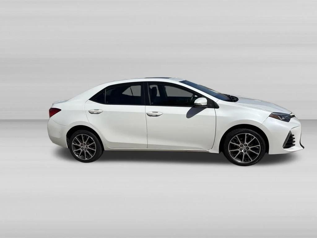 toyota corolla 2017 5YFBURHE0HP582913 image toyota corolla 2017 5YFBURHE0HP582913 image