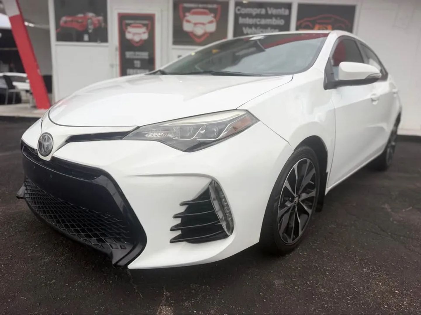 toyota corolla 2017 2T1BURHE9HC781880 image toyota corolla 2017 2T1BURHE9HC781880 image
