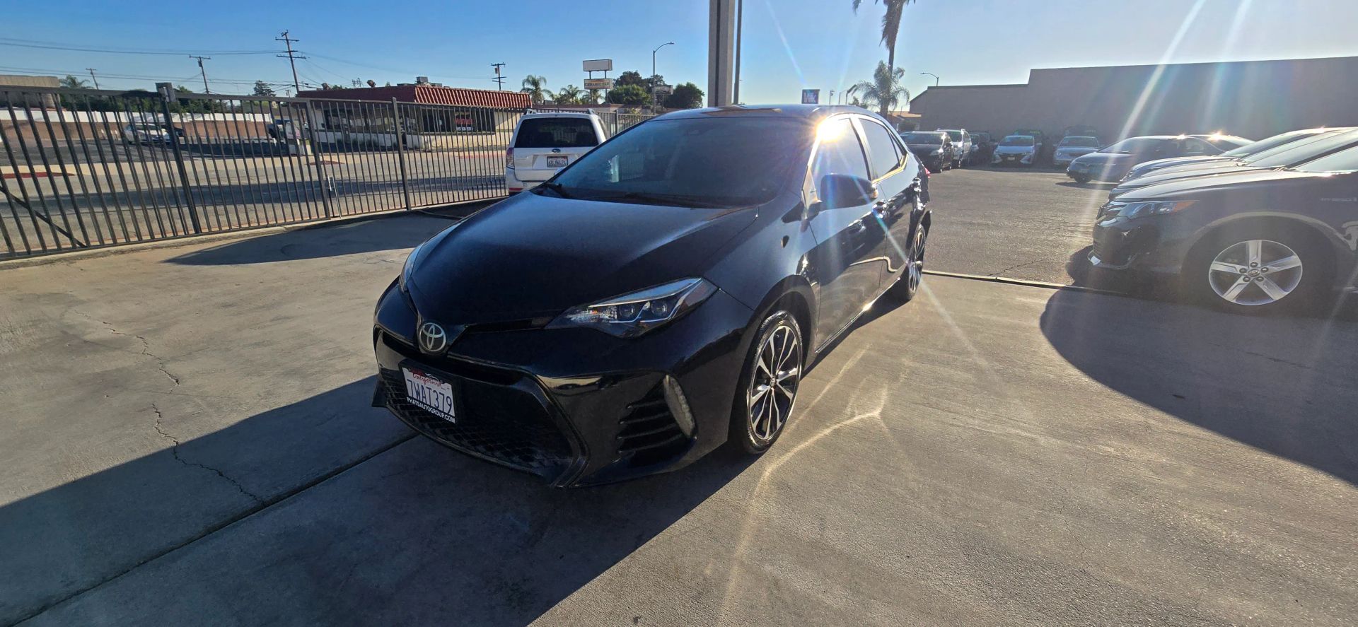 toyota corolla 2017 5YFBURHE4HP624256 image toyota corolla 2017 5YFBURHE4HP624256 image