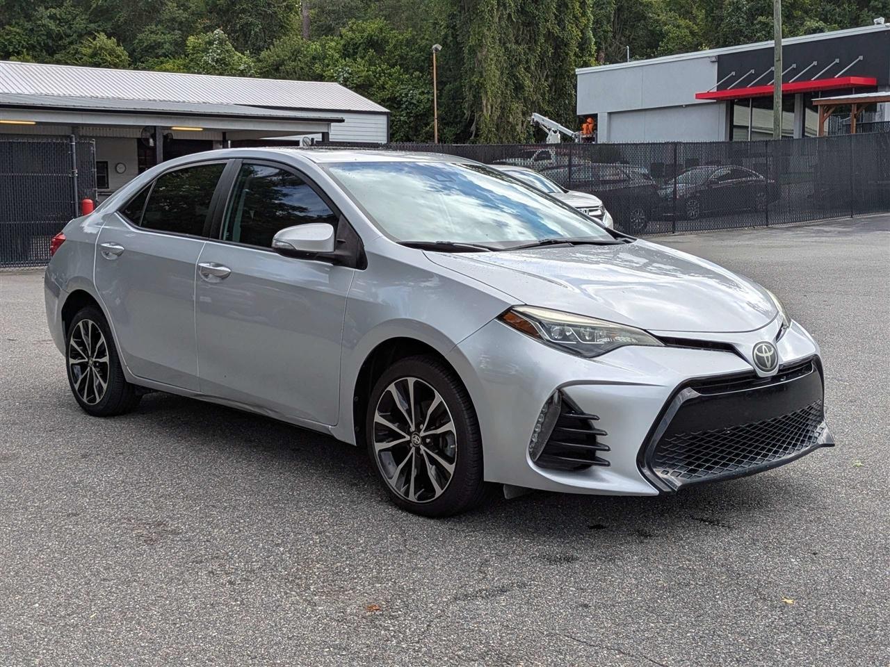 toyota corolla 2017 5YFBURHE5HP654110 image toyota corolla 2017 5YFBURHE5HP654110 image
