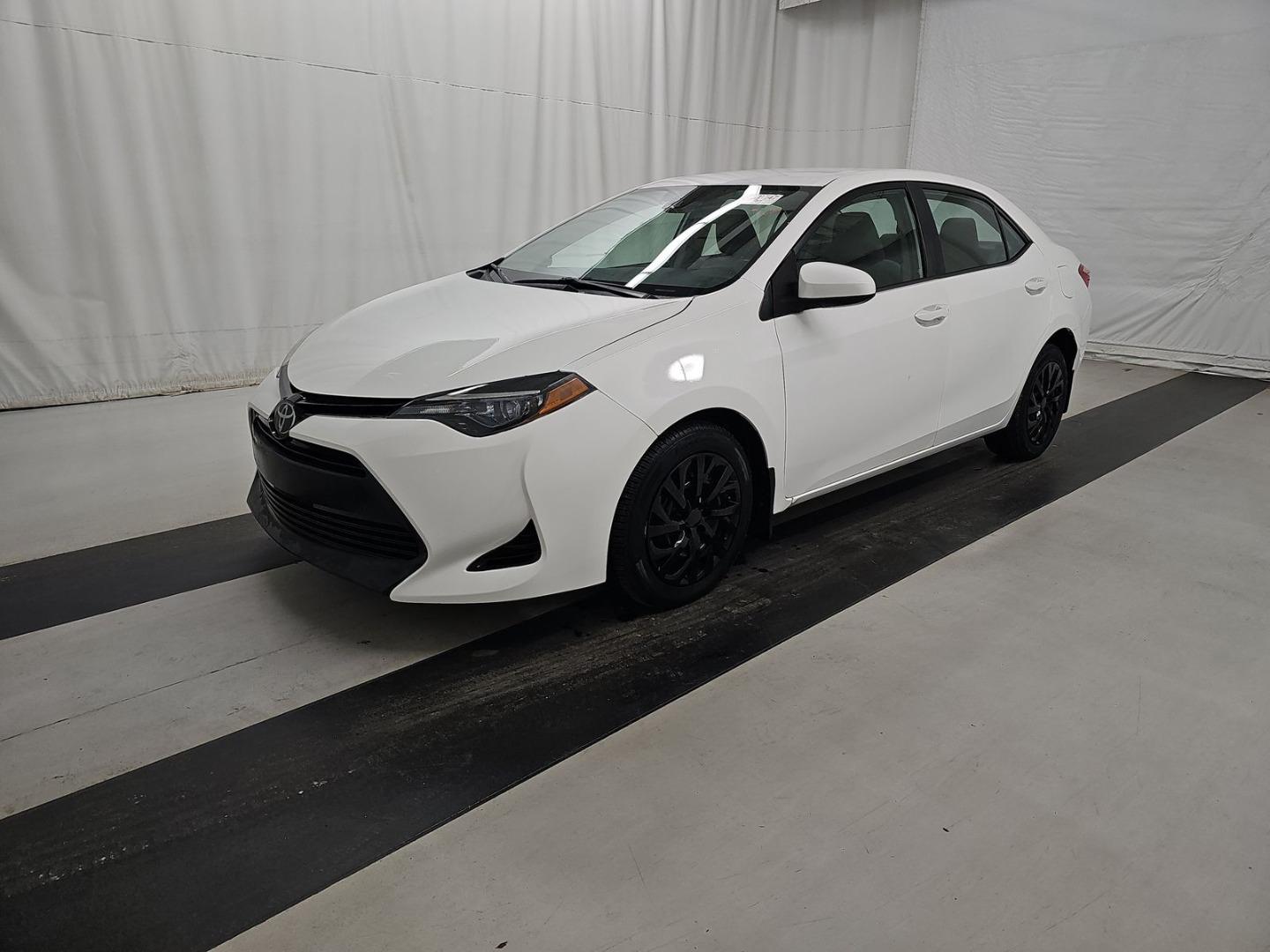 toyota corolla 2017 2T1BURHE1HC963590 image toyota corolla 2017 2T1BURHE1HC963590 image