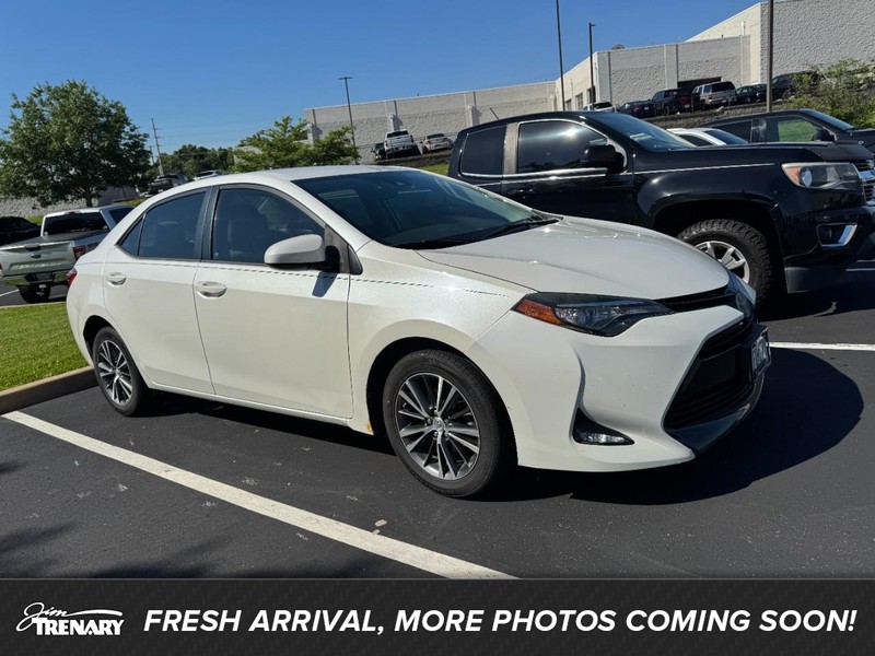 toyota corolla 2017 5YFBURHE1HP627048 image toyota corolla 2017 5YFBURHE1HP627048 image