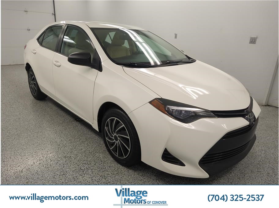 toyota corolla 2017 5YFBURHE3HP715549 image toyota corolla 2017 5YFBURHE3HP715549 image