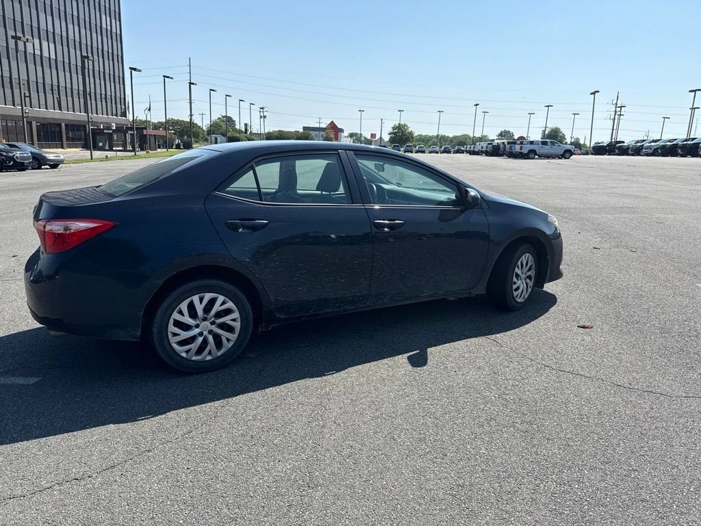 toyota corolla 2017 2T1BURHE5HC847065 image toyota corolla 2017 2T1BURHE5HC847065 image