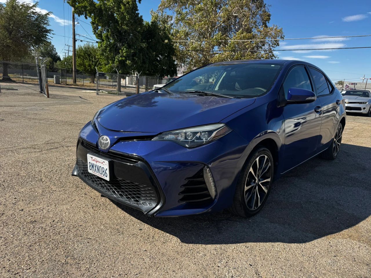 toyota corolla 2017 5YFBURHE5HP704939 image toyota corolla 2017 5YFBURHE5HP704939 image