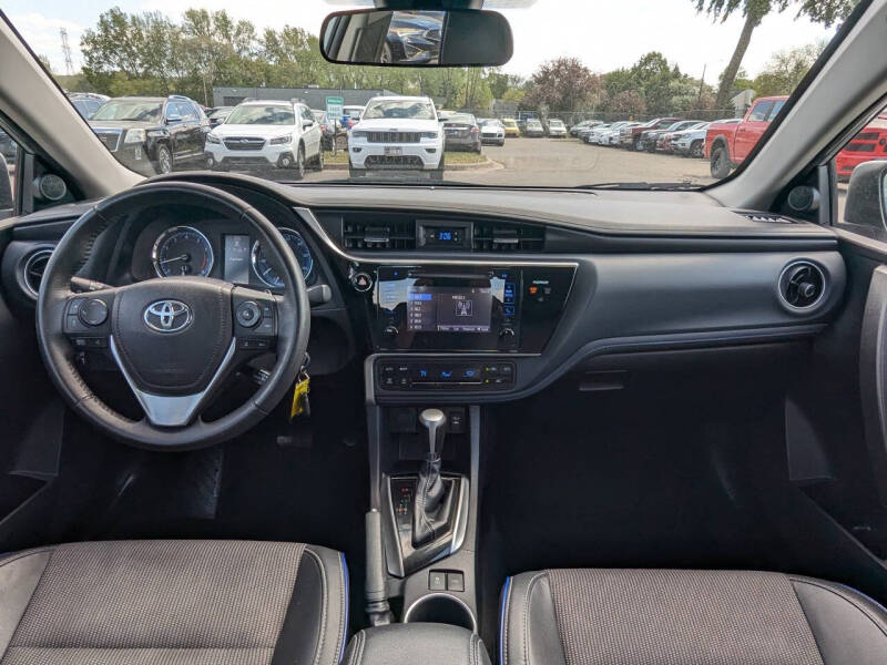 toyota corolla 2017 2T1BURHE1HC952220 image toyota corolla 2017 2T1BURHE1HC952220 image