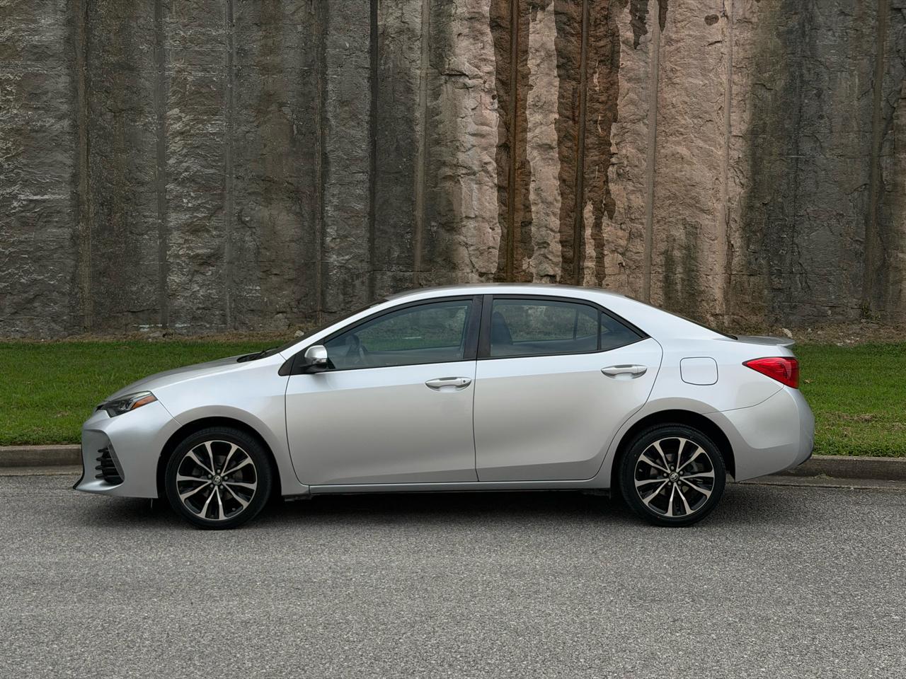toyota corolla 2017 5YFBURHE4HP678267 image toyota corolla 2017 5YFBURHE4HP678267 image