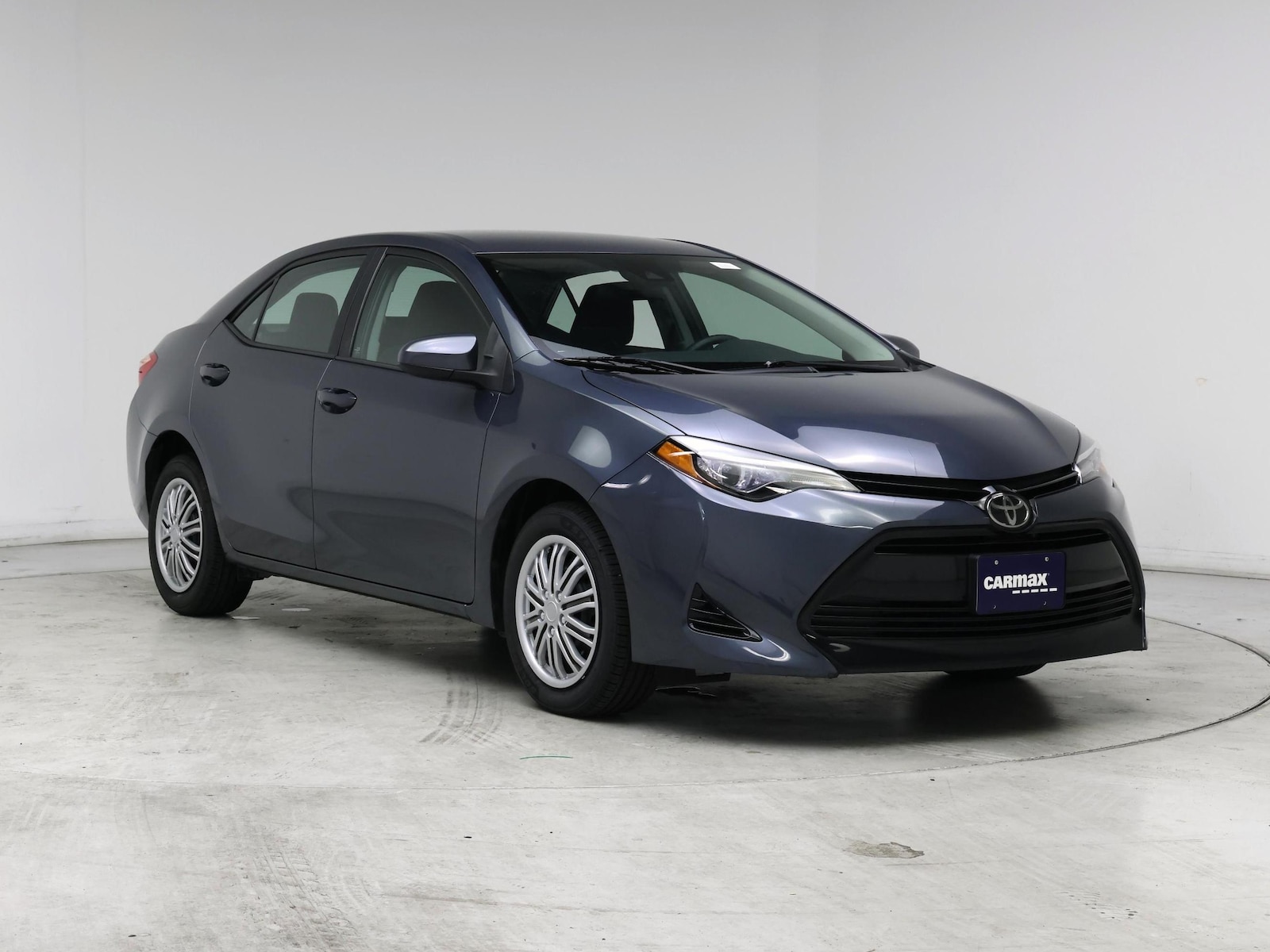 toyota corolla 2017 5YFBURHE6HP577988 image toyota corolla 2017 5YFBURHE6HP577988 image