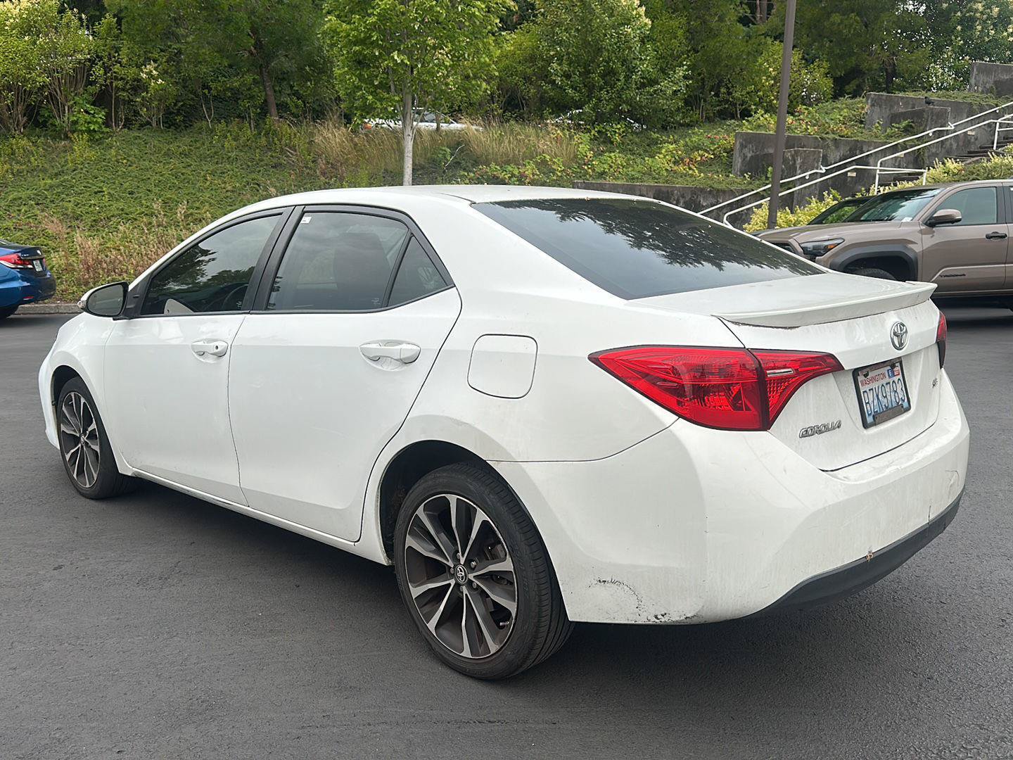 toyota corolla 2017 2T1BURHE7HC950925 image toyota corolla 2017 2T1BURHE7HC950925 image