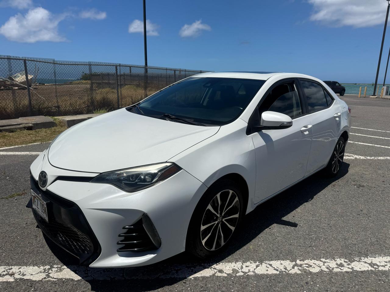 toyota corolla 2017 5YFBURHE5HP672056 image toyota corolla 2017 5YFBURHE5HP672056 image