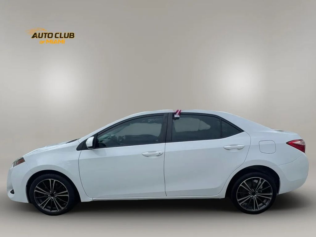 toyota corolla 2017 5YFBURHE5HP672817 image toyota corolla 2017 5YFBURHE5HP672817 image