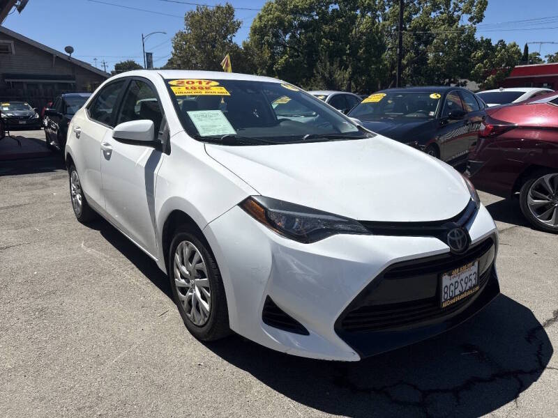 toyota corolla 2017 5YFBURHE6HP608088 image toyota corolla 2017 5YFBURHE6HP608088 image