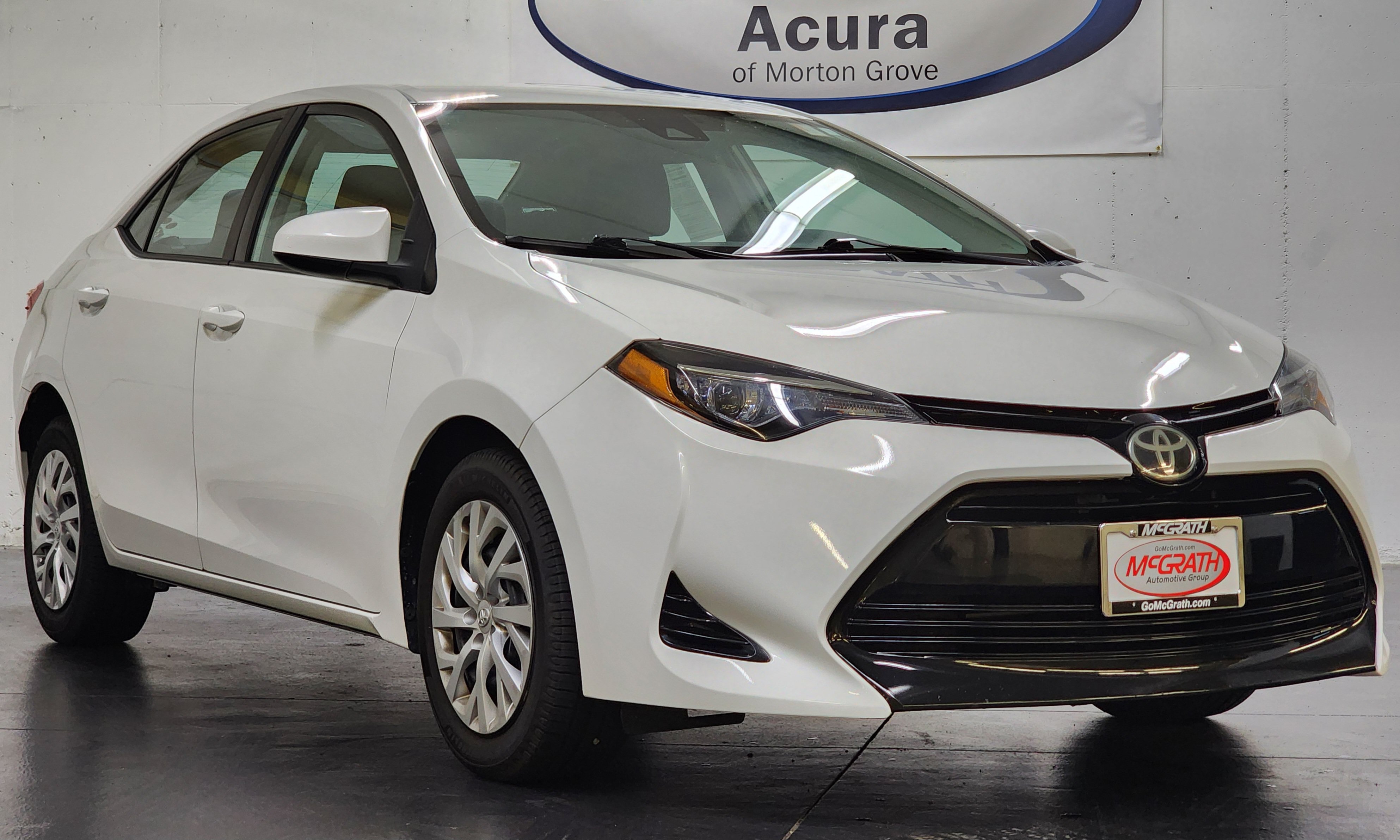 toyota corolla 2017 5YFBURHE9HP620803 image toyota corolla 2017 5YFBURHE9HP620803 image