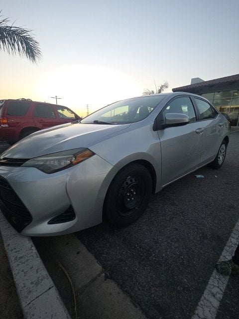 toyota corolla 2017 5YFBURHE5HP627800 image toyota corolla 2017 5YFBURHE5HP627800 image