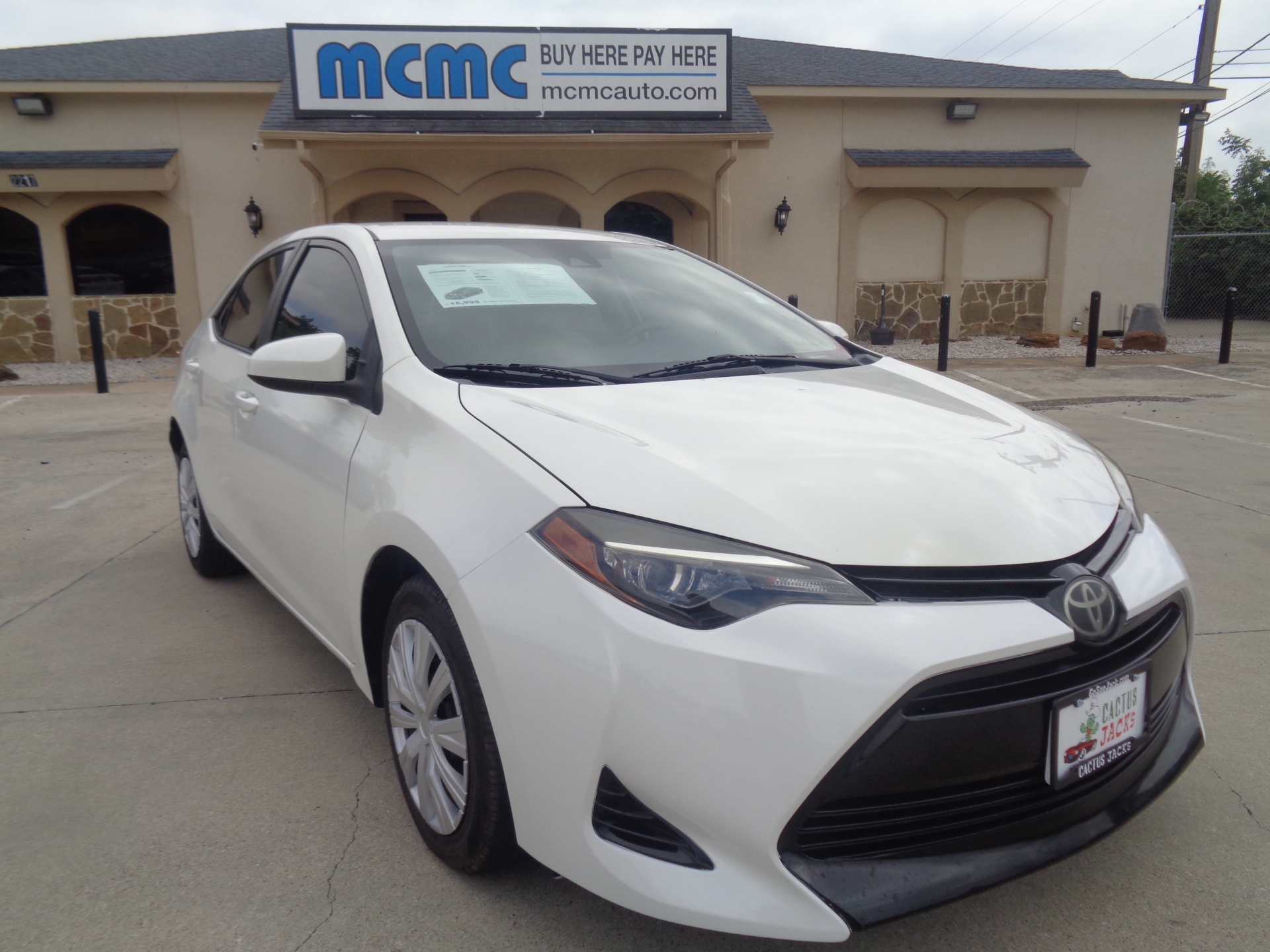 toyota corolla 2017 5YFBURHE4HP659833 image toyota corolla 2017 5YFBURHE4HP659833 image