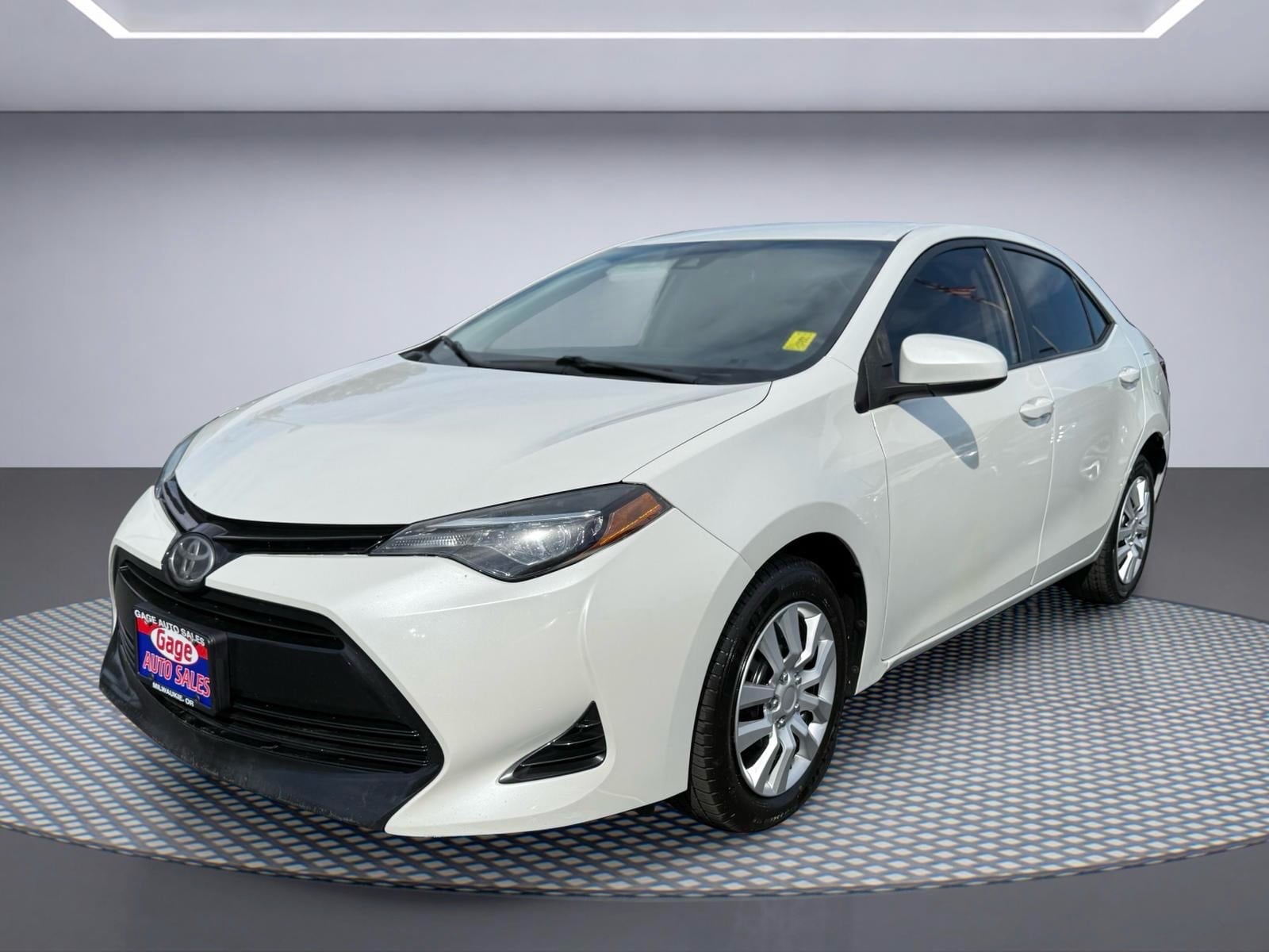 toyota corolla 2017 5YFBURHE6HP679095 image toyota corolla 2017 5YFBURHE6HP679095 image