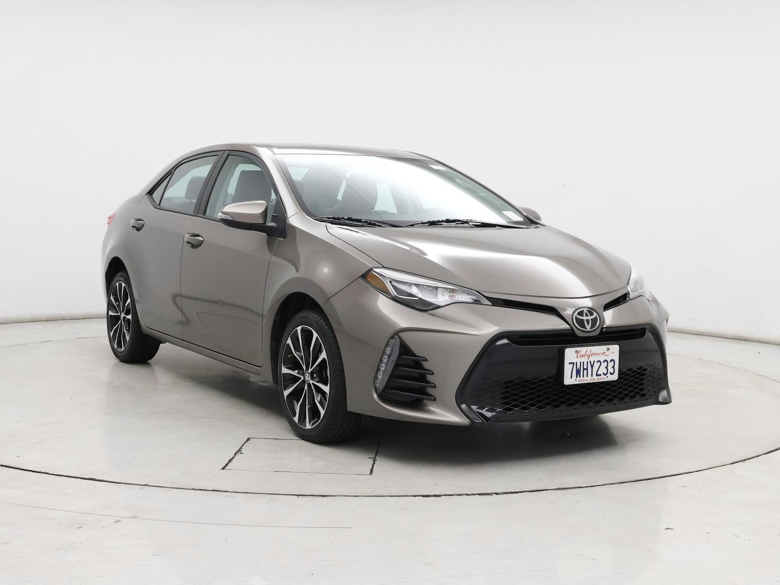 toyota corolla 2017 5YFBURHE3HP606007 image toyota corolla 2017 5YFBURHE3HP606007 image