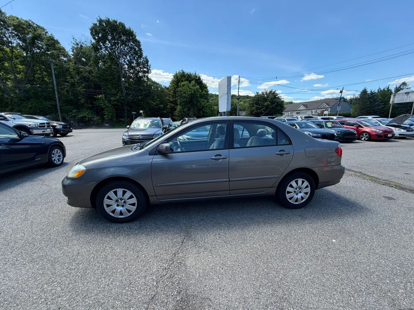 toyota corolla 2004 2T1BR38E44C301057 image toyota corolla 2004 2T1BR38E44C301057 image