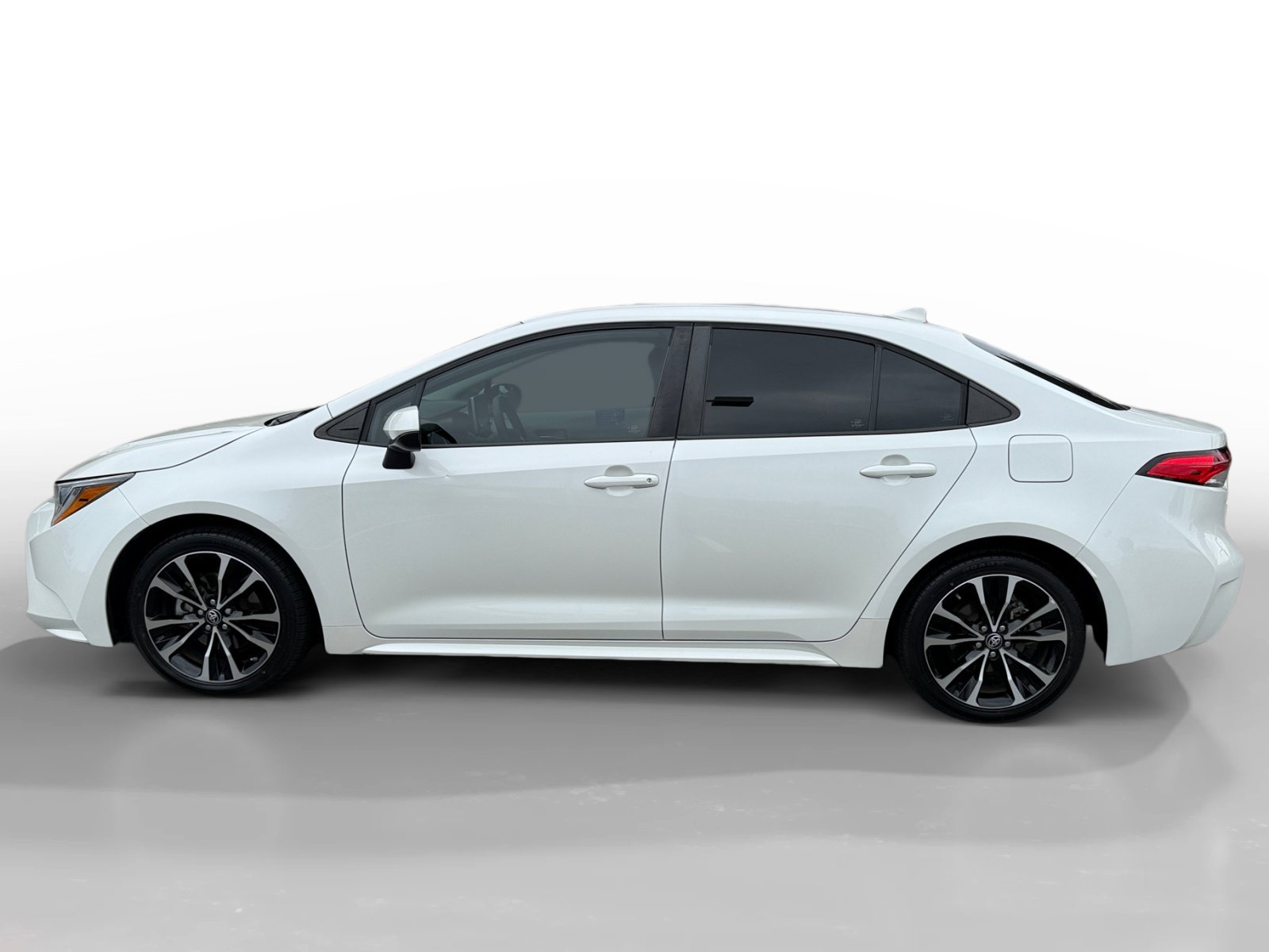 toyota corolla 2020 5YFEPRAE8LP115102 image toyota corolla 2020 5YFEPRAE8LP115102 image