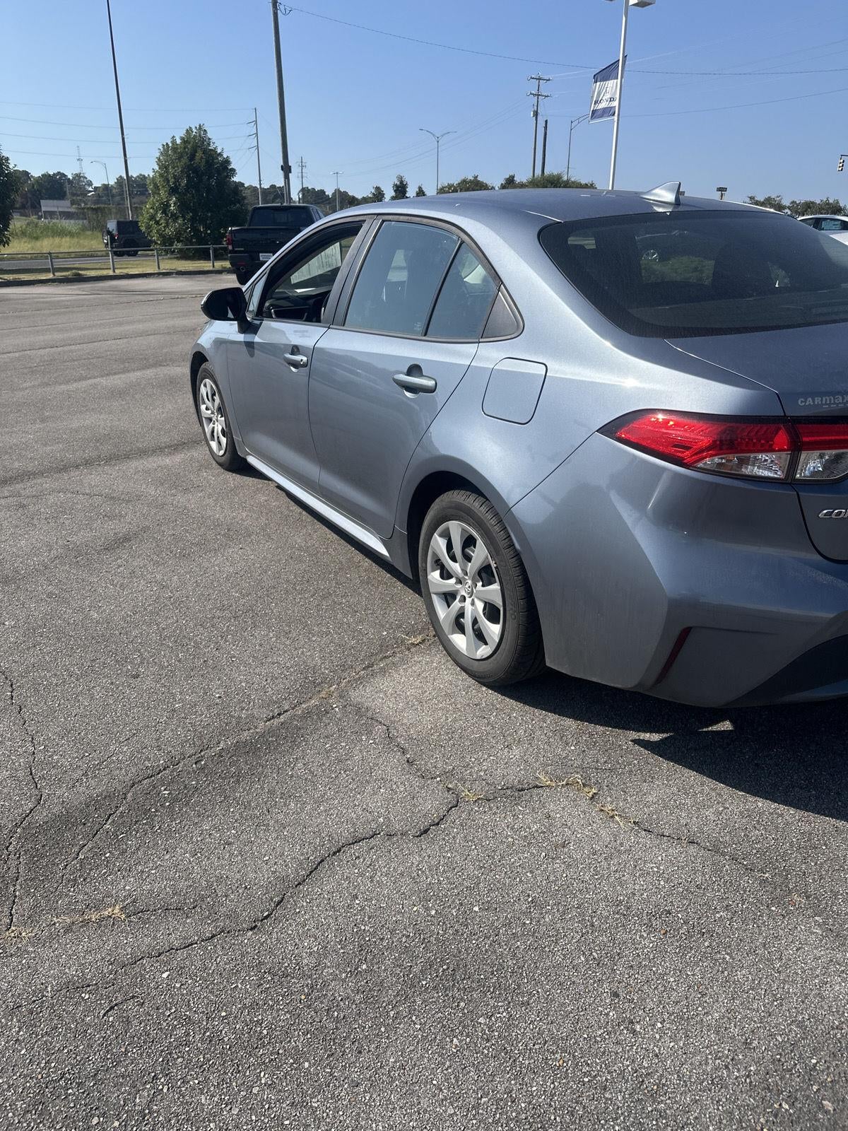 toyota corolla 2020 5YFEPRAE9LP111768 image toyota corolla 2020 5YFEPRAE9LP111768 image