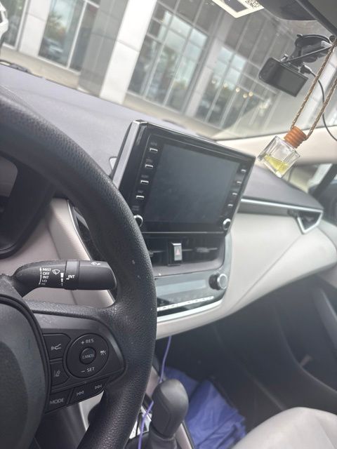 toyota corolla 2020 5YFEPRAE9LP056156 image toyota corolla 2020 5YFEPRAE9LP056156 image