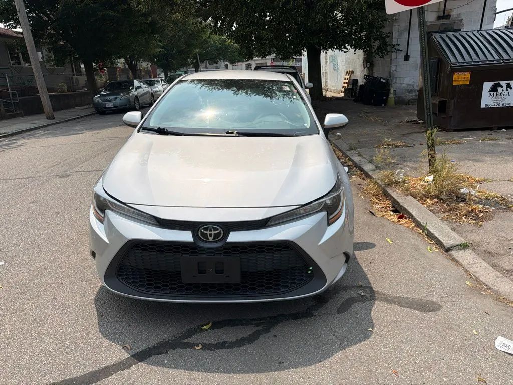 toyota corolla 2020 5YFEPRAE3LP024481 image toyota corolla 2020 5YFEPRAE3LP024481 image