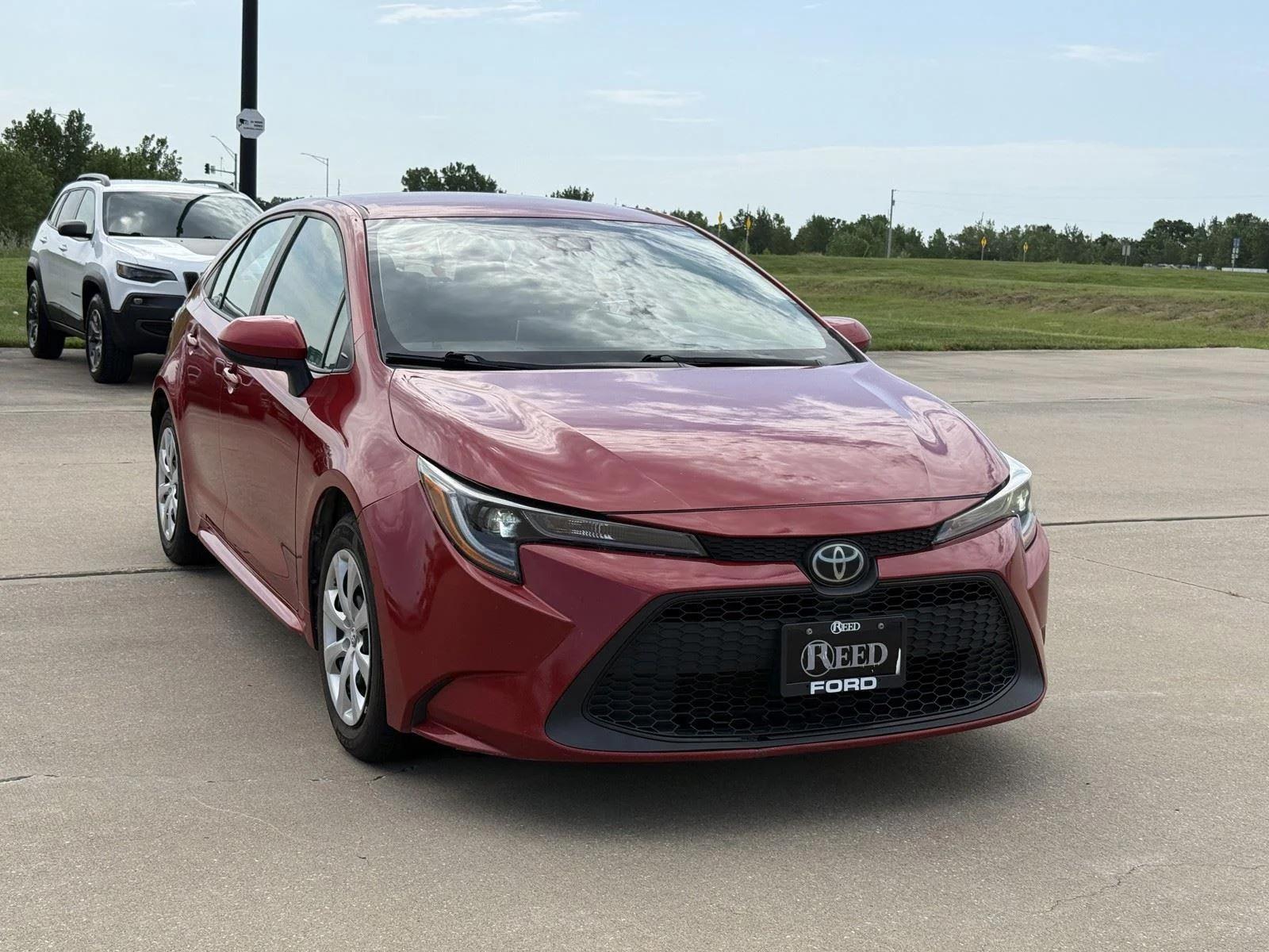 toyota corolla 2020 5YFEPRAE8LP090055 image toyota corolla 2020 5YFEPRAE8LP090055 image