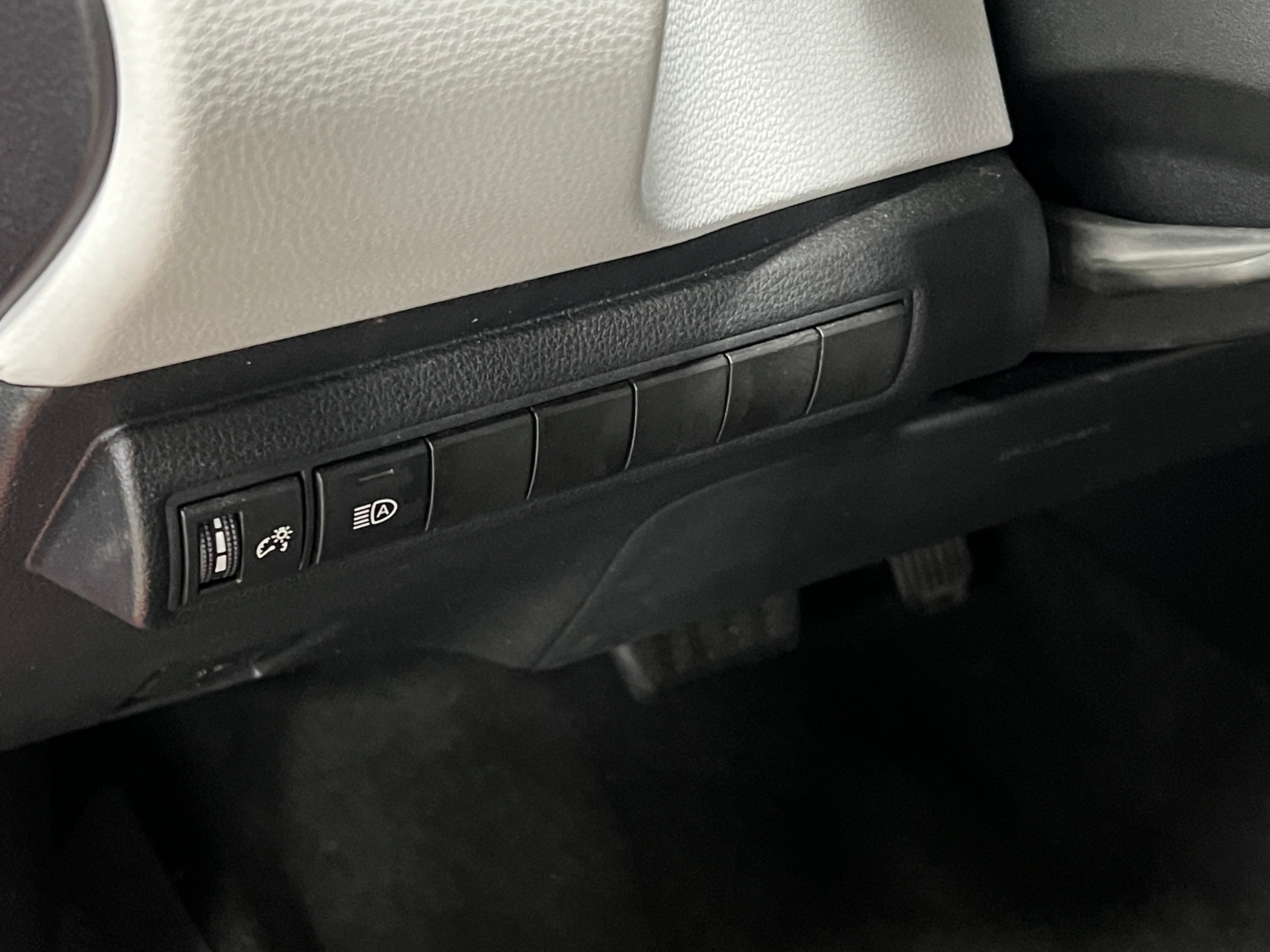 toyota corolla 2020 5YFP4RCE4LP041109 image toyota corolla 2020 5YFP4RCE4LP041109 image