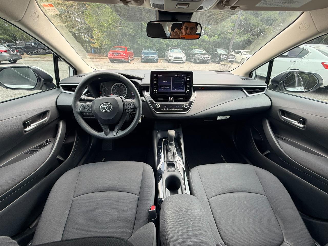 toyota corolla 2020 5YFEPRAE7LP047777 image toyota corolla 2020 5YFEPRAE7LP047777 image