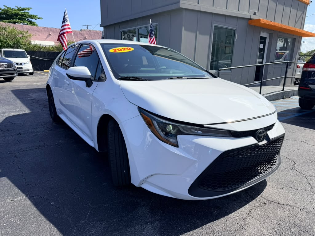 toyota corolla 2020 5YFEPRAE9LP022847 image toyota corolla 2020 5YFEPRAE9LP022847 image