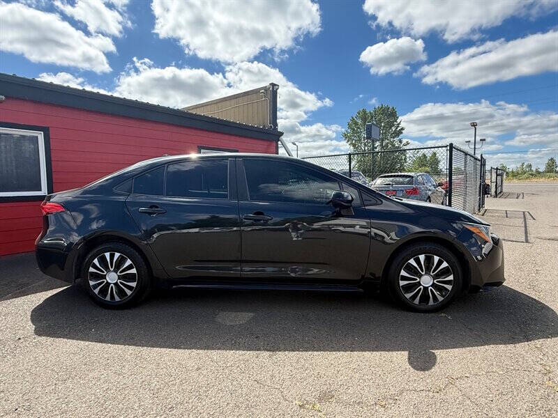 toyota corolla 2020 5YFEPRAE7LP143134 image toyota corolla 2020 5YFEPRAE7LP143134 image