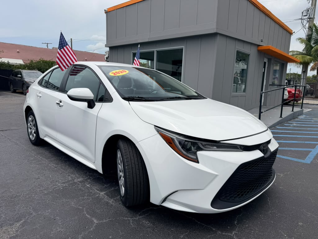 toyota corolla 2020 5YFEPRAE5LP106759 image toyota corolla 2020 5YFEPRAE5LP106759 image