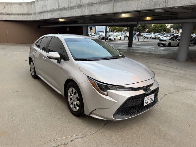 toyota corolla 2020 5YFEPRAE9LP141949 image toyota corolla 2020 5YFEPRAE9LP141949 image