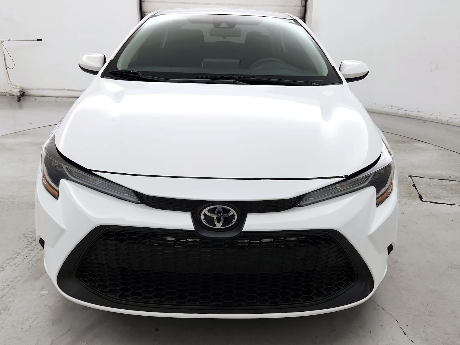 toyota corolla 2020 5YFEPRAE3LP145611 image toyota corolla 2020 5YFEPRAE3LP145611 image