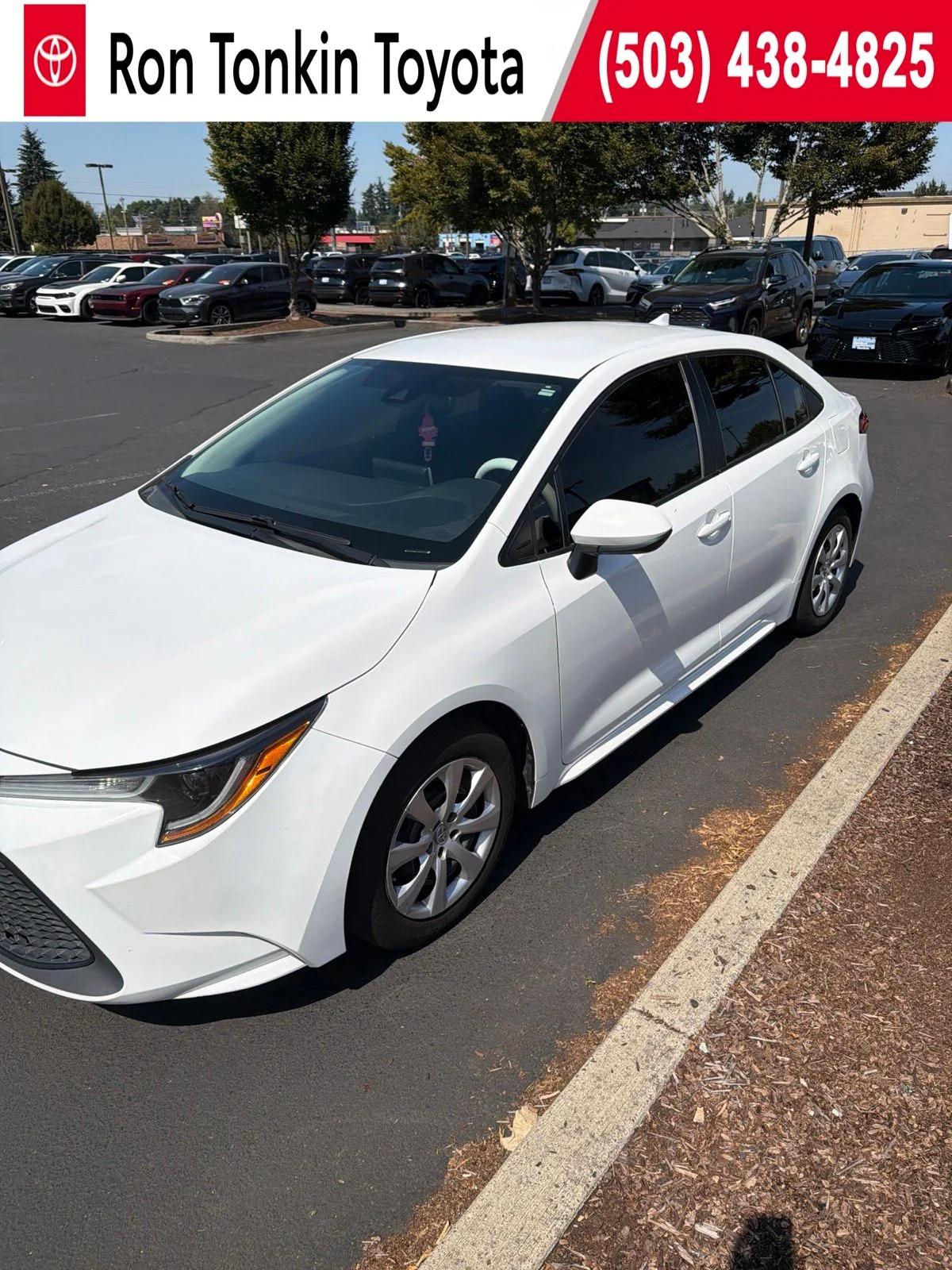 toyota corolla 2020 5YFEPRAE1LP107133 image toyota corolla 2020 5YFEPRAE1LP107133 image