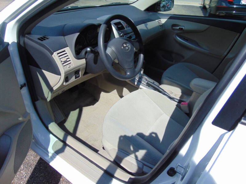 toyota corolla 2011 JTDBU4EE9BJ098192 image toyota corolla 2011 JTDBU4EE9BJ098192 image