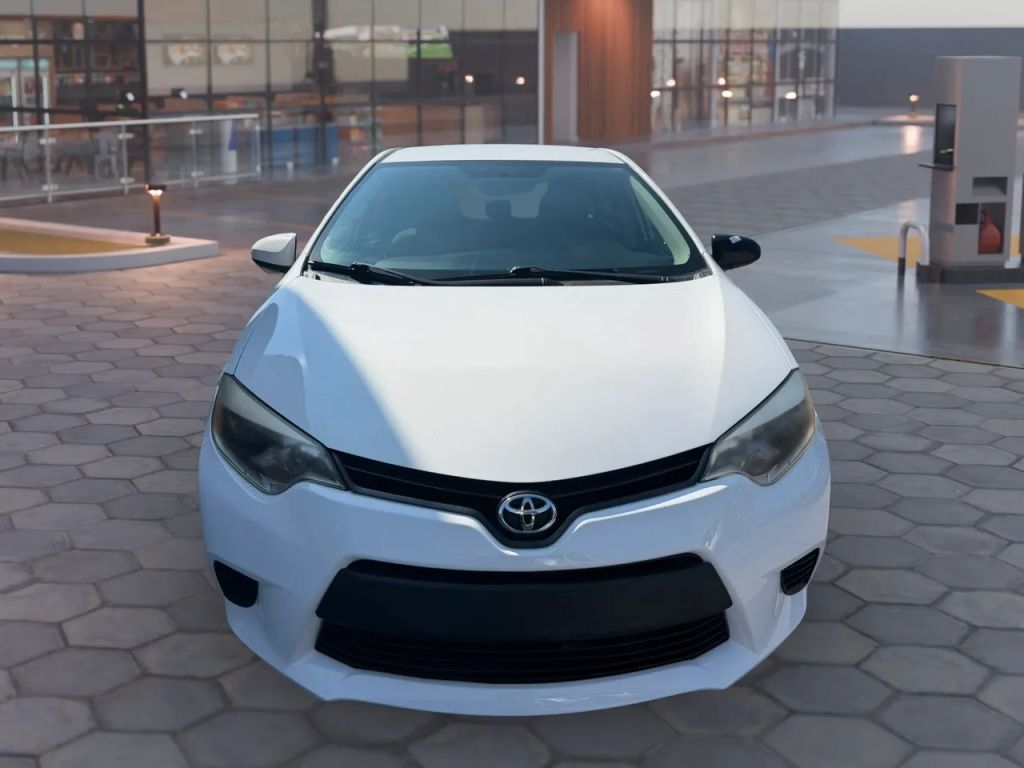 toyota corolla 2014 5YFBURHE4EP032027 image toyota corolla 2014 5YFBURHE4EP032027 image