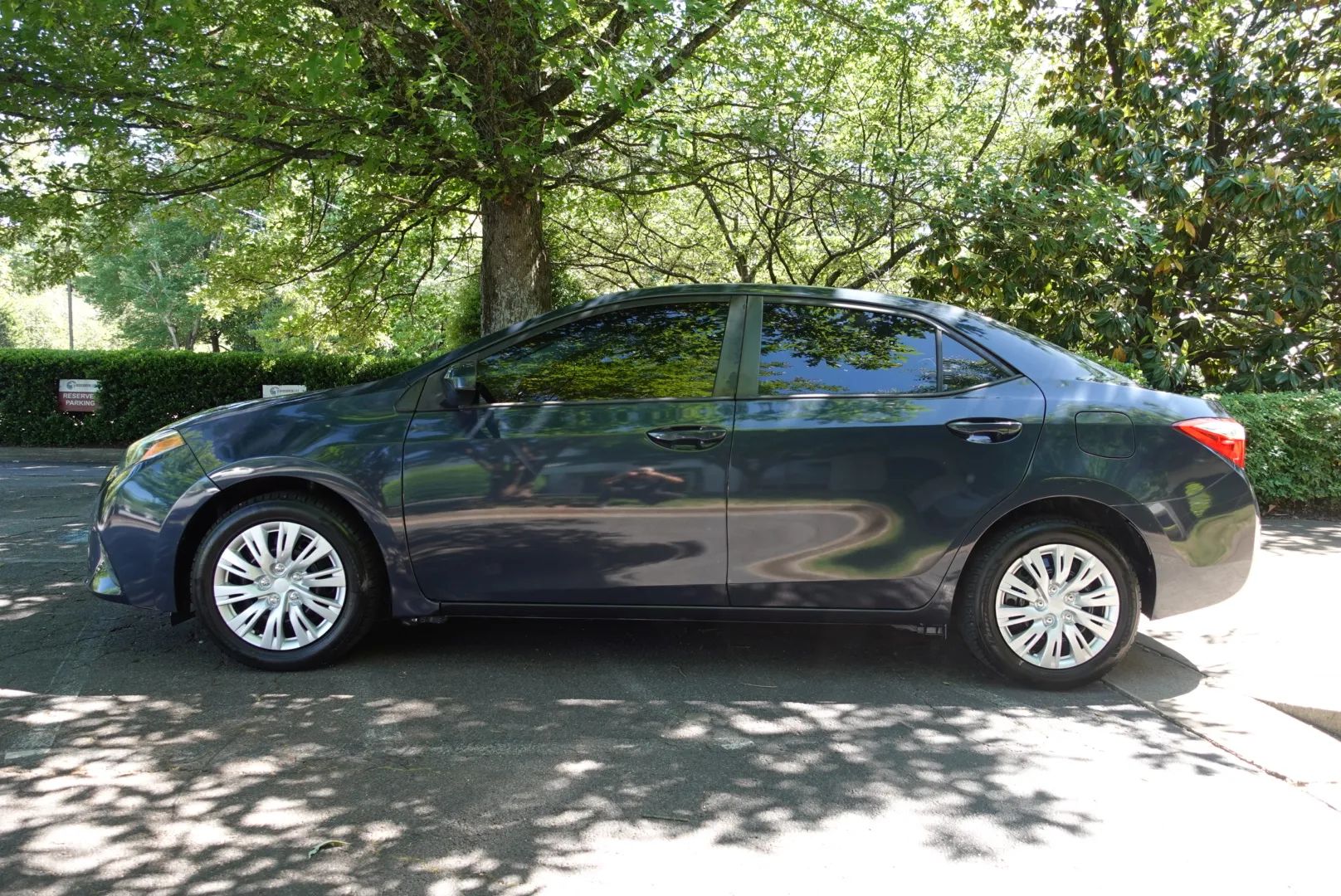 toyota corolla 2014 5YFBURHE2EP095949 image toyota corolla 2014 5YFBURHE2EP095949 image