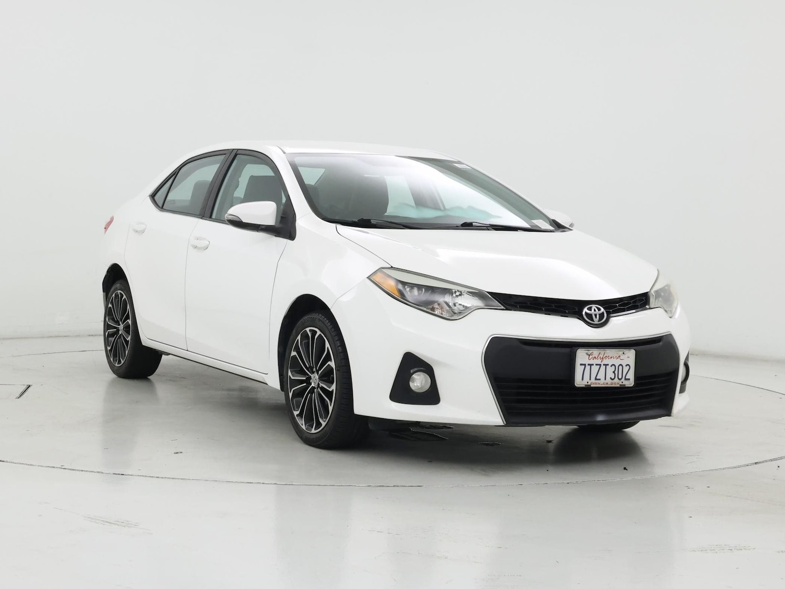toyota corolla 2014 5YFBURHE7EP152436 image toyota corolla 2014 5YFBURHE7EP152436 image