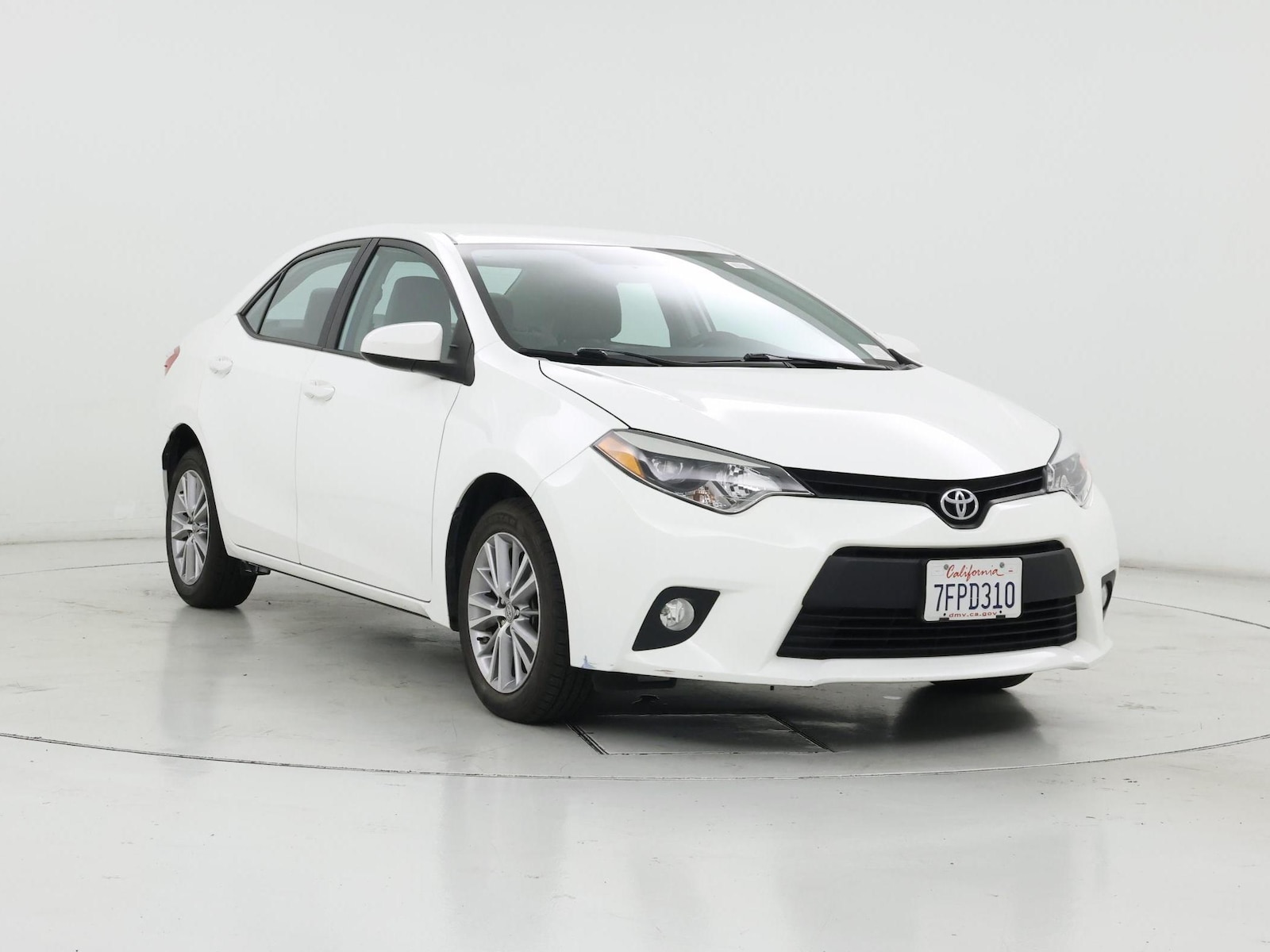 toyota corolla 2014 5YFBURHE4EP132483 image toyota corolla 2014 5YFBURHE4EP132483 image