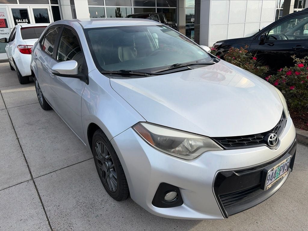 toyota corolla 2014 5YFBURHE5EP163127 image toyota corolla 2014 5YFBURHE5EP163127 image