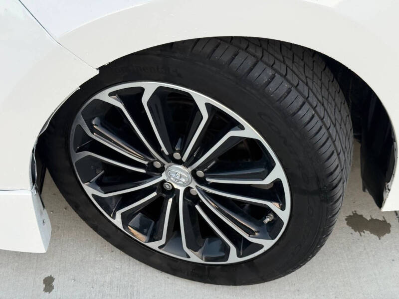 toyota corolla 2015 5YFBURHE3FP194734 image toyota corolla 2015 5YFBURHE3FP194734 image