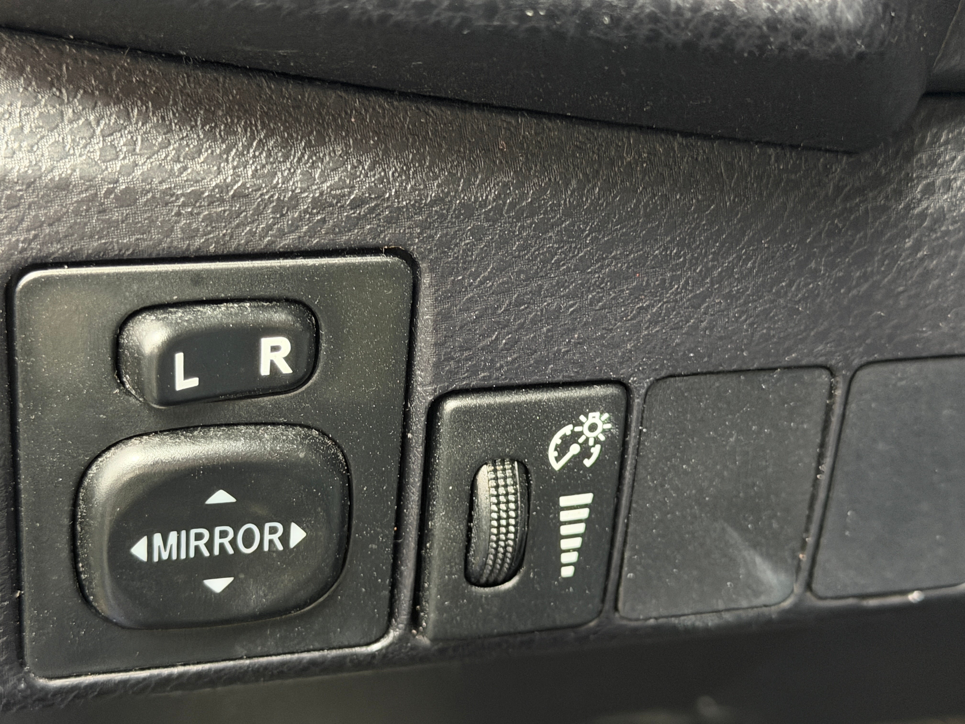 toyota corolla 2015 2T1BURHE0FC351023 image toyota corolla 2015 2T1BURHE0FC351023 image