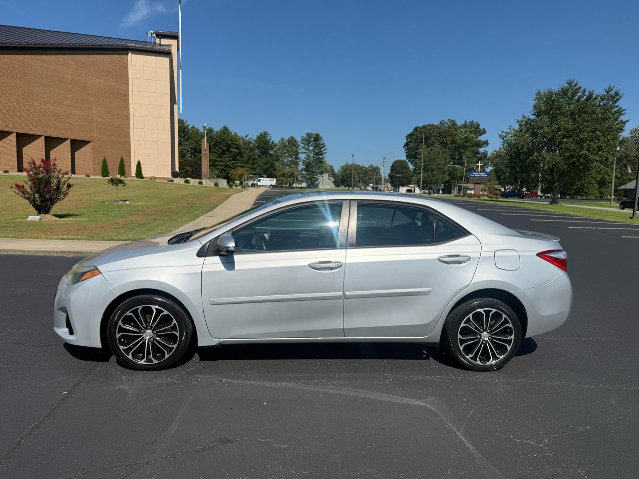 toyota corolla 2015 2T1BURHEXFC306977 image toyota corolla 2015 2T1BURHEXFC306977 image