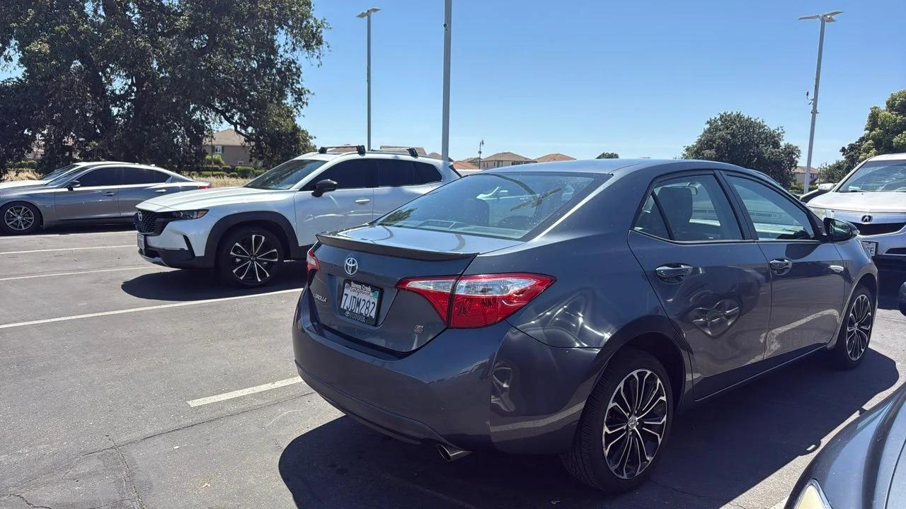 toyota corolla 2015 5YFBURHE0FP232999 image toyota corolla 2015 5YFBURHE0FP232999 image